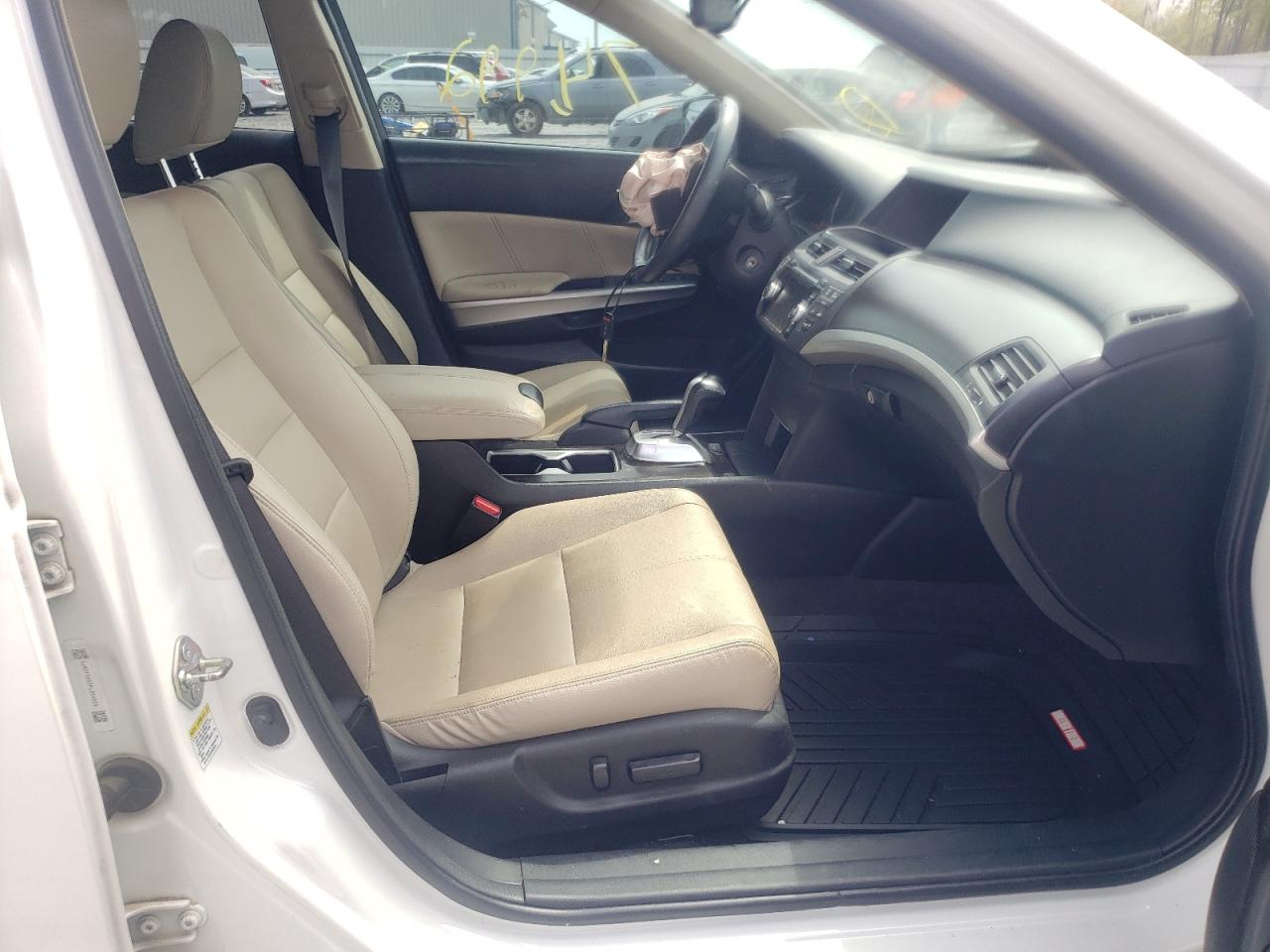 Photo 5 from auction – 2015 HONDA CROSSTOUR with VIN 5J6TF3H57FL002035