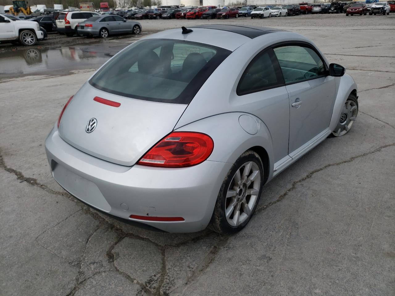 Photo 4 from auction – 2012 VOLKSWAGEN BEETLE with VIN 3VWJX7AT2CM658340