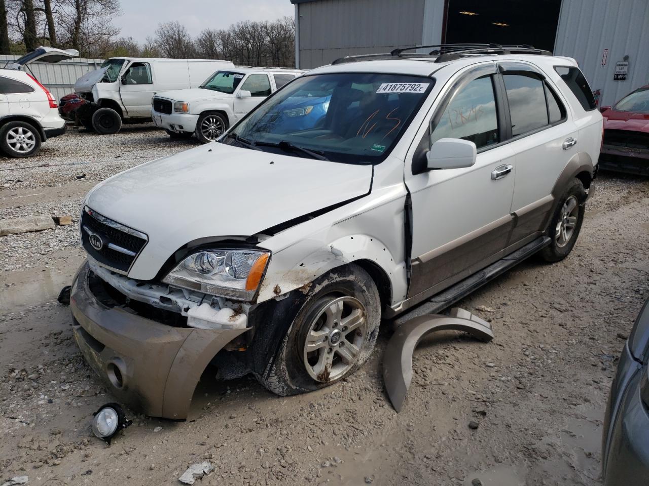 Photo 2 from auction – 2004 KIA SORENTO EX with VIN KNDJC733245263223