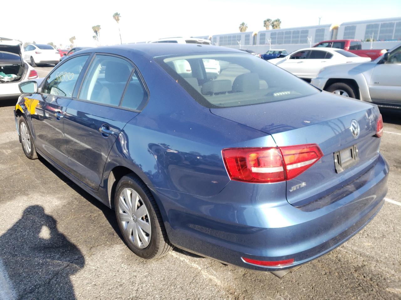 Photo 3 from auction – 2015 VOLKSWAGEN JETTA BASE with VIN 3VW2K7AJ0FM288981