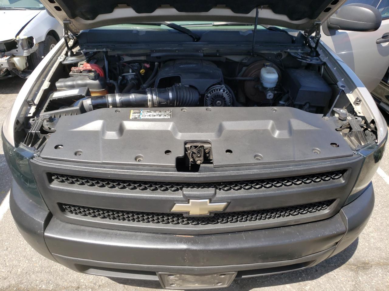 Photo 7 from auction – 2007 CHEVROLET SILVERADO with VIN 1GCEC19C47Z503732