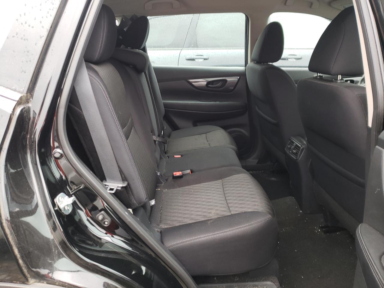 Photo 6 from auction – 2019 NISSAN ROGUE S with VIN 5N1AT2MV5KC826823