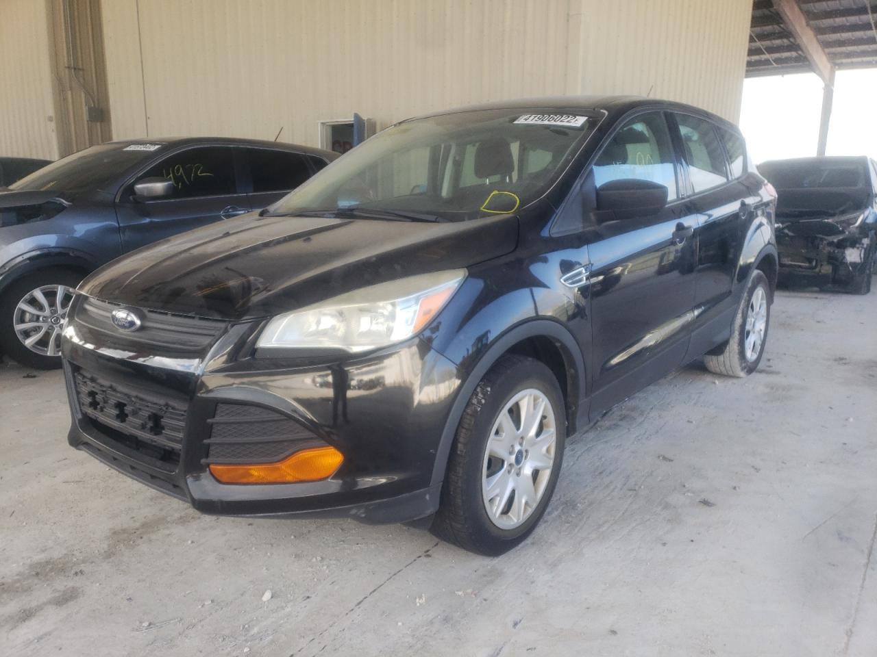 Photo 2 from auction – 2013 FORD ESCAPE S with VIN 1FMCU0F70DUB43773