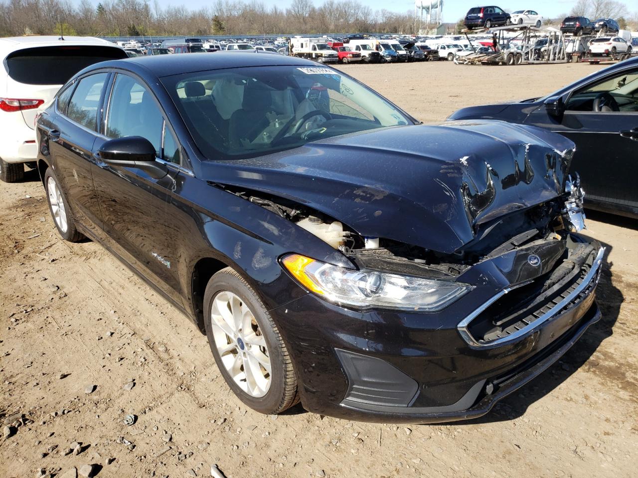 FORD FUSION SE 2019 with VIN 3FA6P0LUXKR154289 - Photo from auction