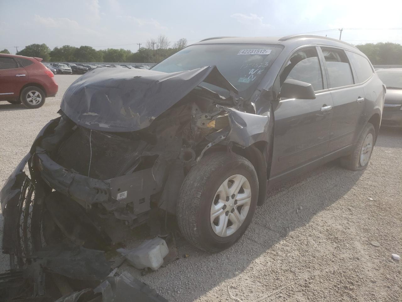 Photo 2 from auction – 2014 CHEVROLET TRAVERSE L with VIN 1GNKRFED6EJ322907