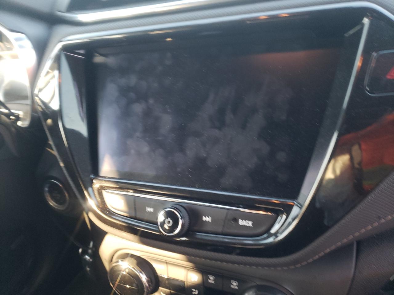 Photo 9 from auction – 2021 CHEVROLET TRAILBLAZE with VIN KL79MSSL3MB024041