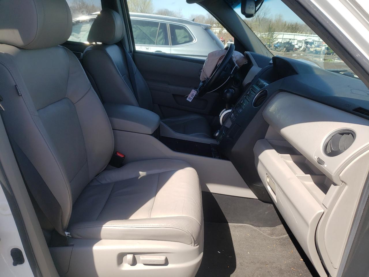 Photo 5 from auction – 2011 HONDA PILOT TOUR with VIN 5FNYF4H96BB080789