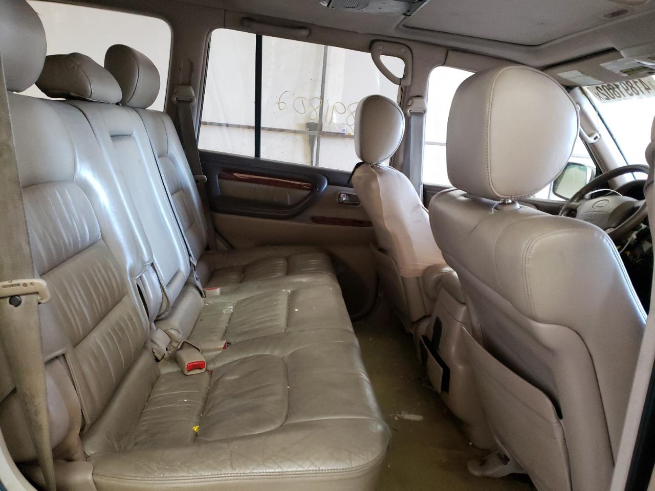 Photo 6 from auction – 1998 LEXUS LX 470 with VIN JT6HT00W0W0006590
