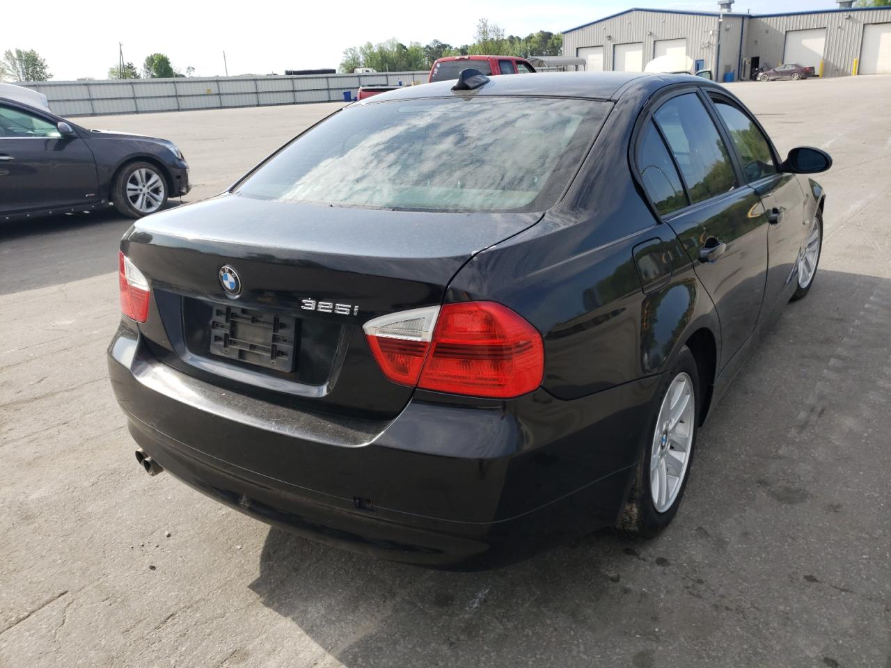 Foto 4 de la subasta – 2006 BMW 325 I con VIN WBAVB13596KX41383