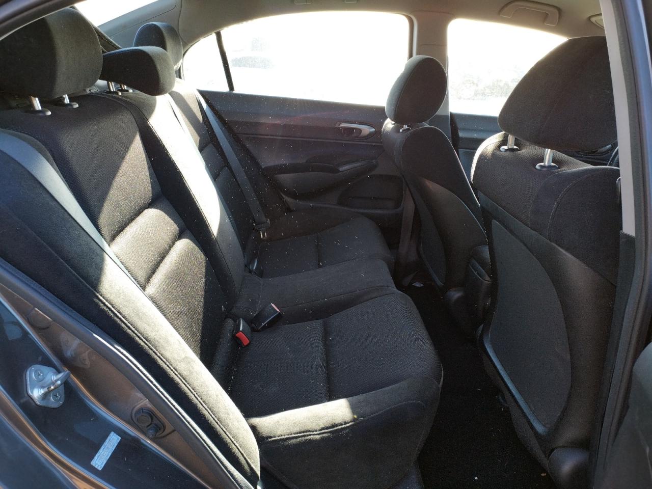 Photo 6 from auction – 2010 HONDA CIVIC LX-S with VIN 19XFA1F63AE023970