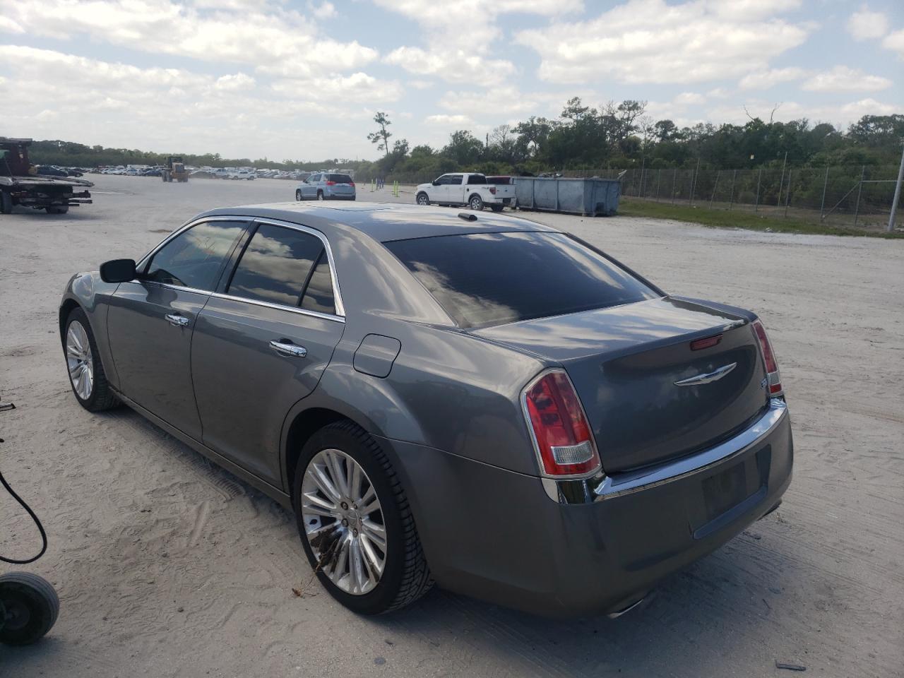 Photo 3 from auction – 2011 CHRYSLER 300 LIMITE with VIN 2C3CA5CG3BH526318