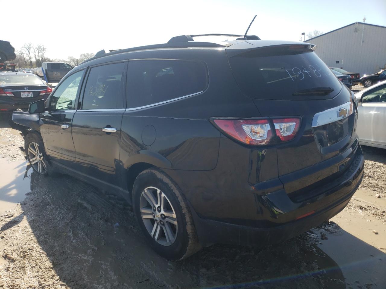 Photo 3 from auction – 2015 CHEVROLET TRAVERSE L with VIN 1GNKRHKD2FJ184896