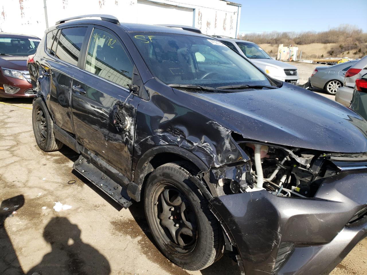 Photo 9 from auction – 2016 TOYOTA RAV4 LE with VIN JTMZFREV7GJ093733