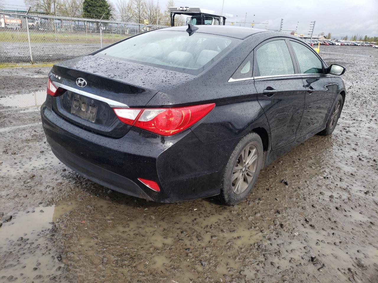 Photo 4 from auction – 2014 HYUNDAI SONATA GLS with VIN 5NPEB4AC1EH902084
