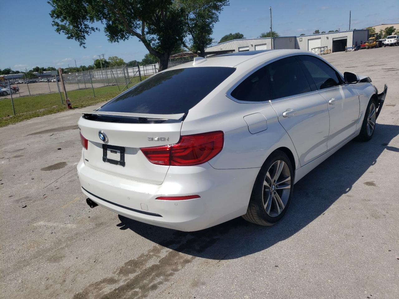 Photo 4 from auction – 2018 BMW 330 XIGT with VIN WBA8Z9C52JB219808