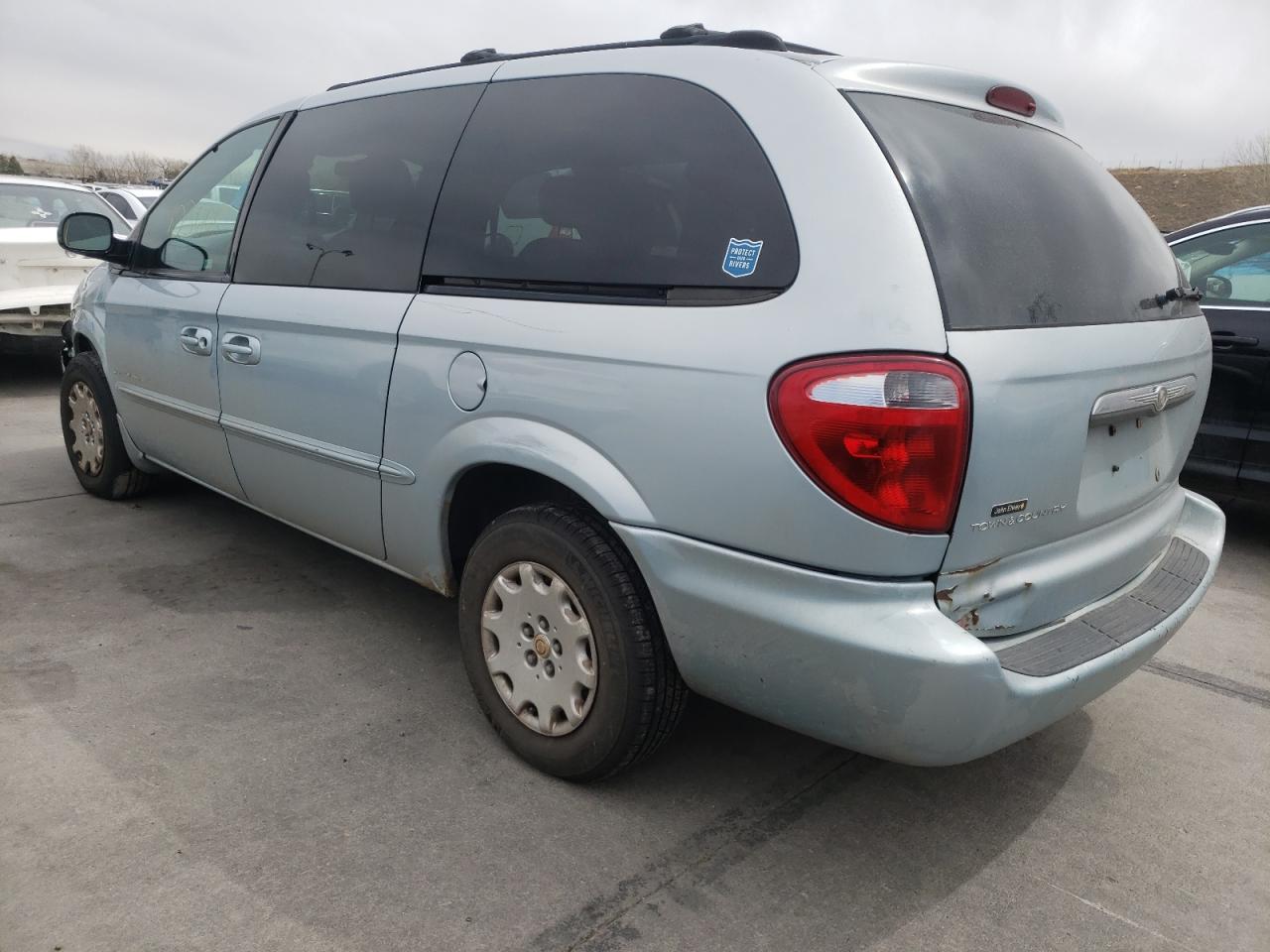 Photo 3 from auction – 2001 CHRYSLER TOWN & COU with VIN 2C4GP44351R367960