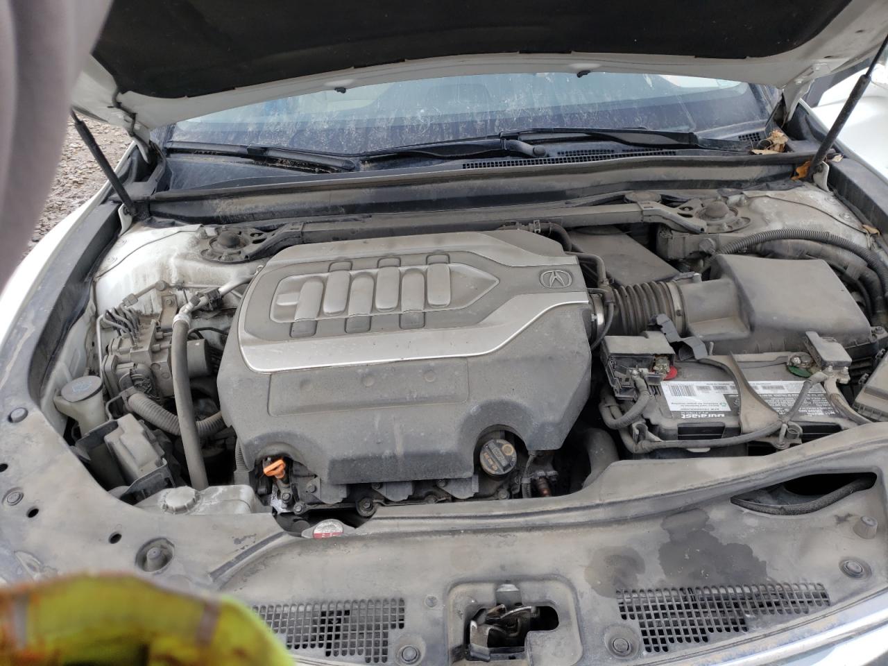 Photo 7 from auction – 2014 ACURA RLX ADVANC with VIN JH4KC1F97EC001694
