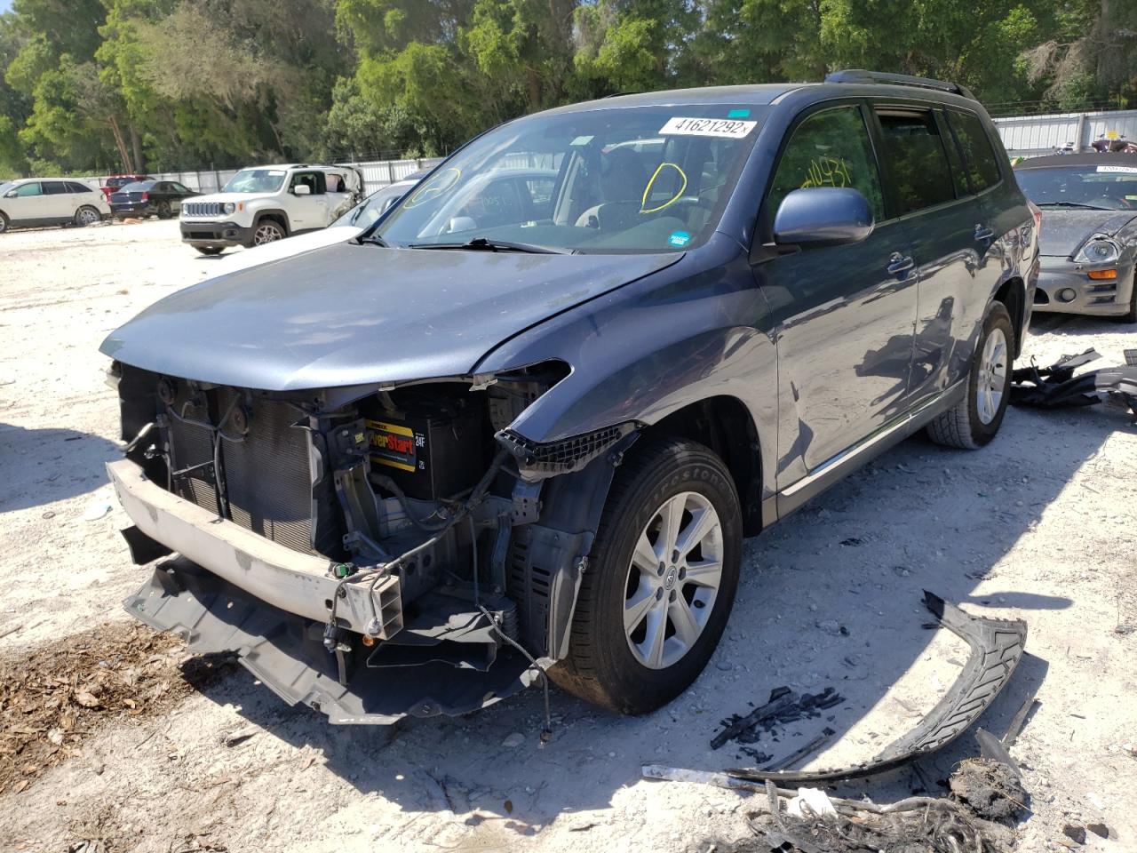 Photo 2 from auction – 2011 TOYOTA HIGHLANDER with VIN 5TDZK3EH2BS037200