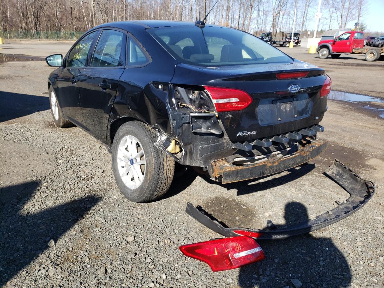 Photo 3 from auction – 2018 FORD FOCUS SE with VIN 1FADP3F2XJL224650