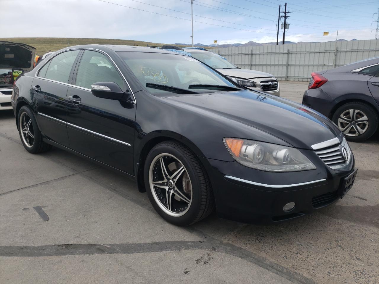 ACURA RL 2008 with VIN JH4KB16638C004556 - Photo from auction
