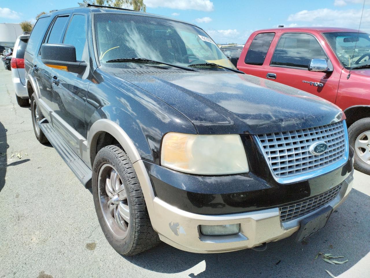 FORD EXPEDITION 2003 with VIN 1FMFU18L53LA25753 - Photo from auction