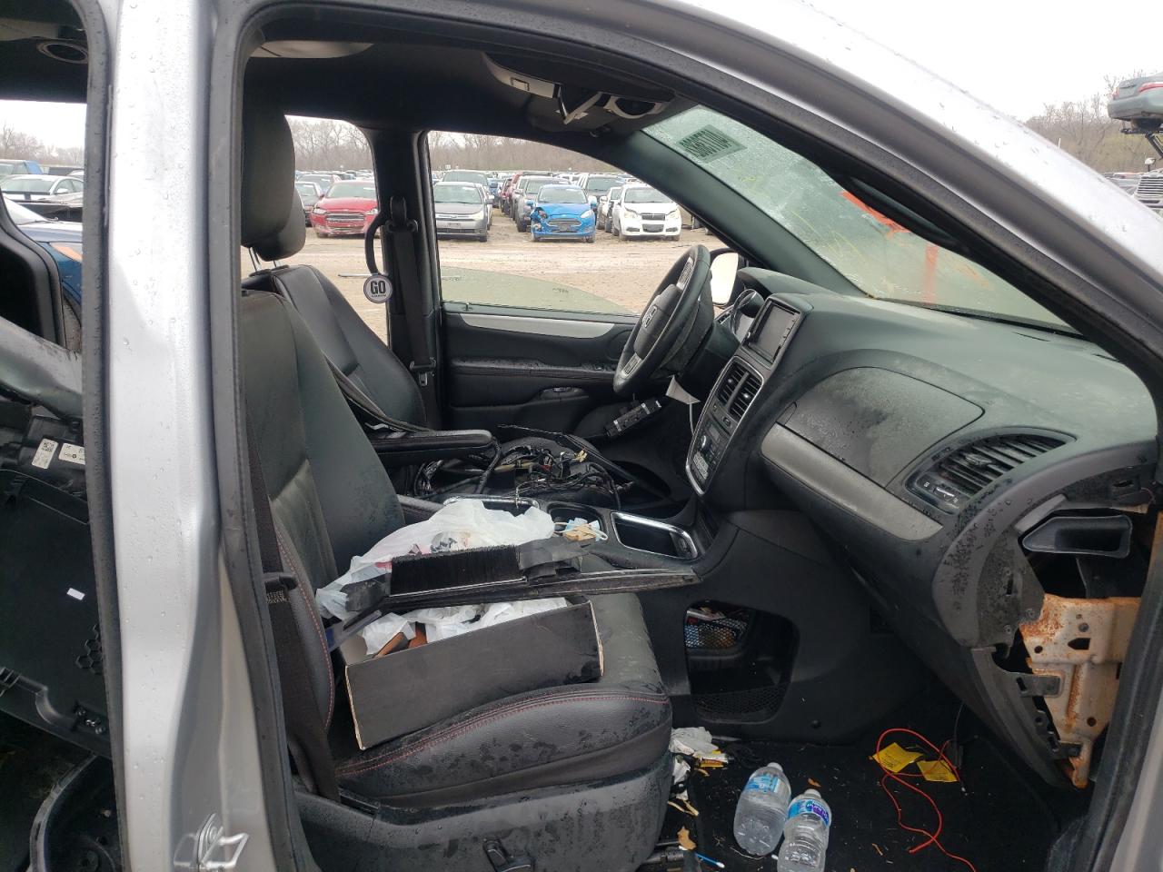 Photo 5 from auction – 2019 DODGE GRAND CARA with VIN 2C4RDGEG3KR658379