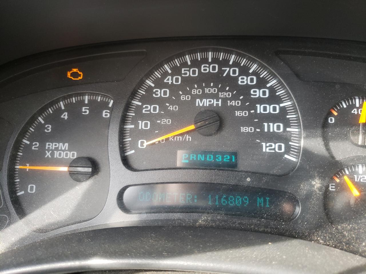 Photo 8 from auction – 2004 CHEVROLET SILVERADO with VIN 1GCEC19T44E394062