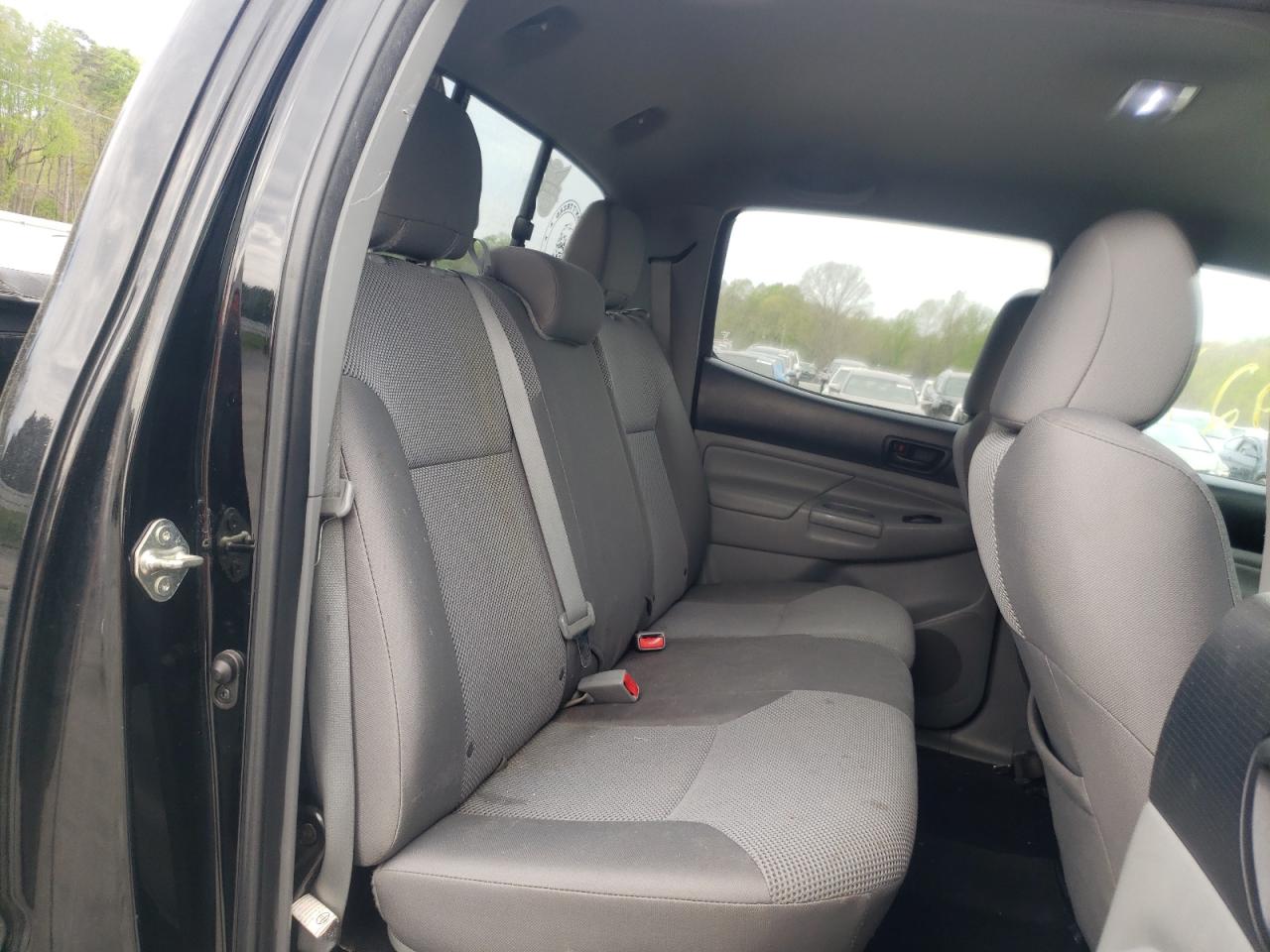 Photo 6 from auction – 2014 TOYOTA TACOMA DOU with VIN 5TFLU4EN6EX096597