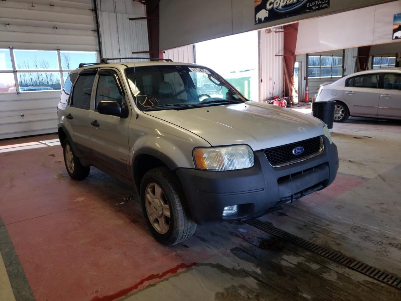 Photo 1 from auction – 2002 FORD ESCAPE XLT with VIN 1FMYU041X2KB22622