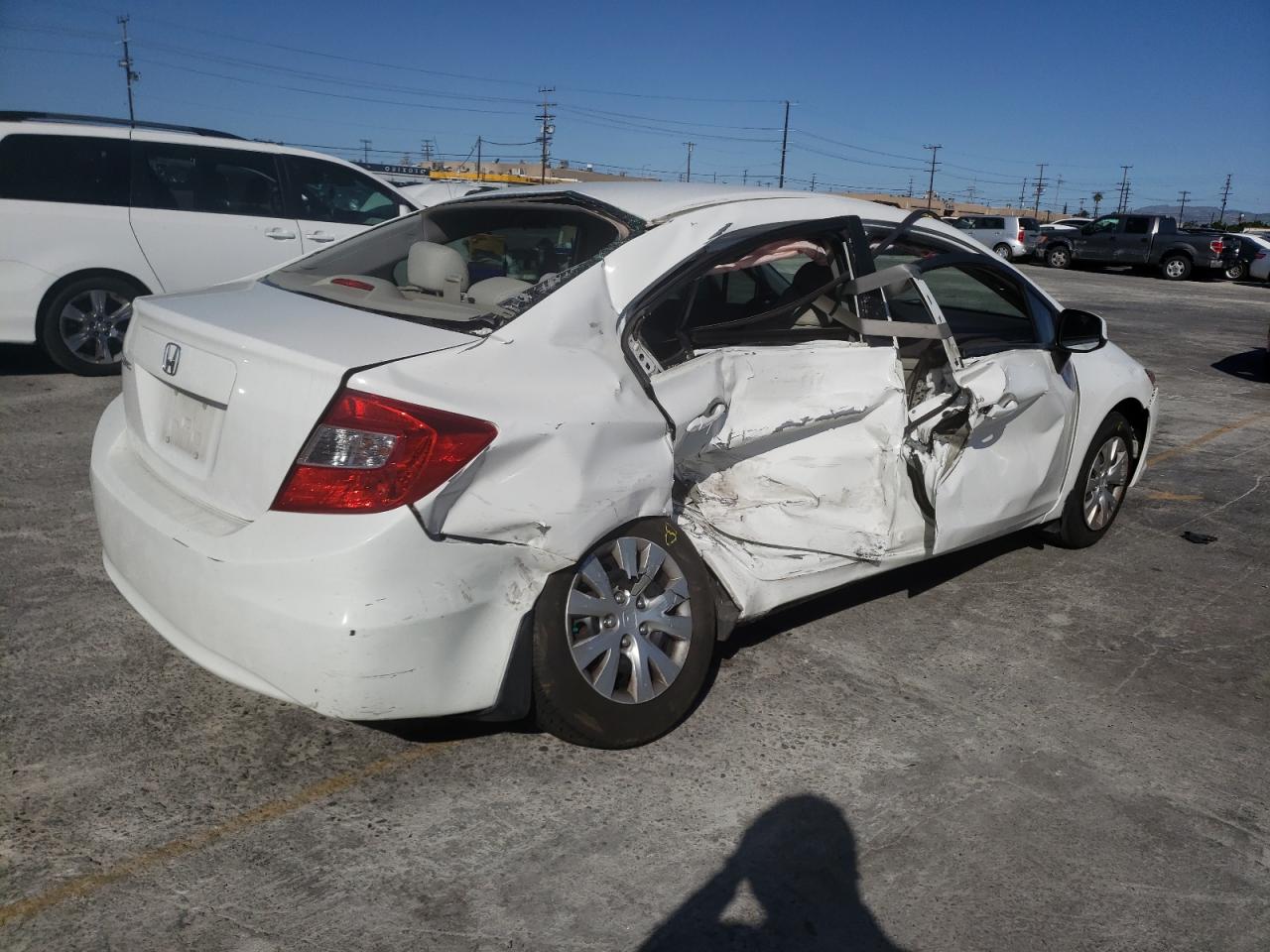 Photo 4 from auction – 2012 HONDA CIVIC LX with VIN 2HGFB2F59CH612329