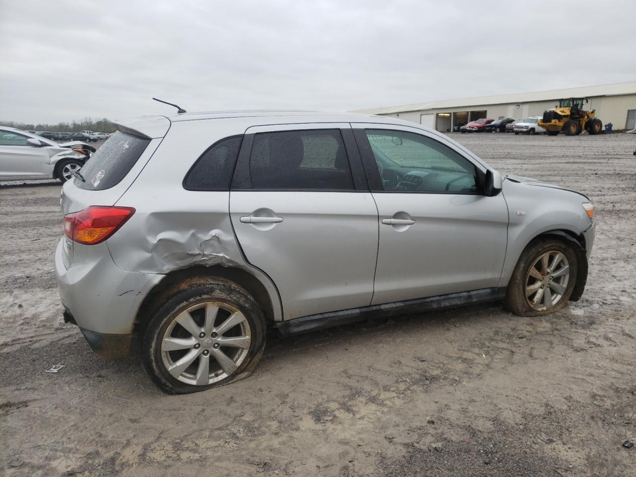 Photo 9 from auction – 2013 MITSUBISHI OUTLANDER with VIN 4A4AP3AU5DE023486