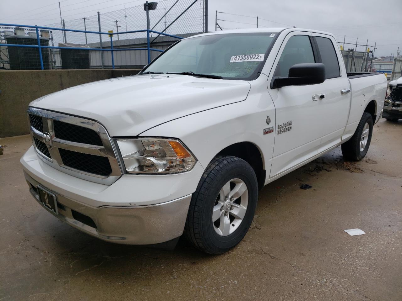 Zdjęcie 2 z aukcji – 2015 RAM 1500 SLT z VIN 1C6RR7GT9FS631145