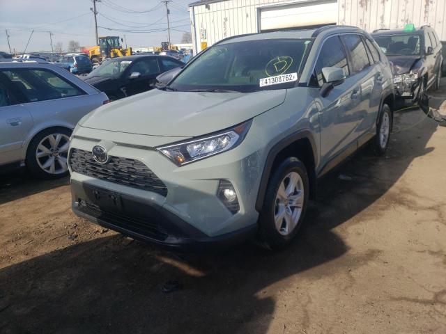 Photo 2 from auction – 2020 TOYOTA RAV4 XLE with VIN JTMP1RFV8LD530393