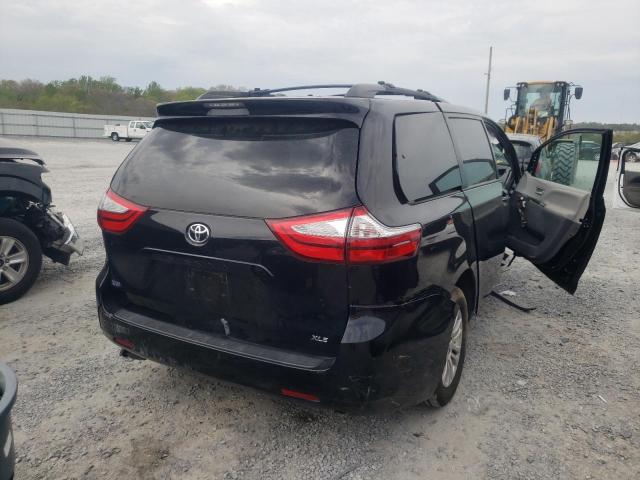 Photo 4 from auction – 2017 TOYOTA SIENNA XLE with VIN 5TDYZ3DC8HS817286
