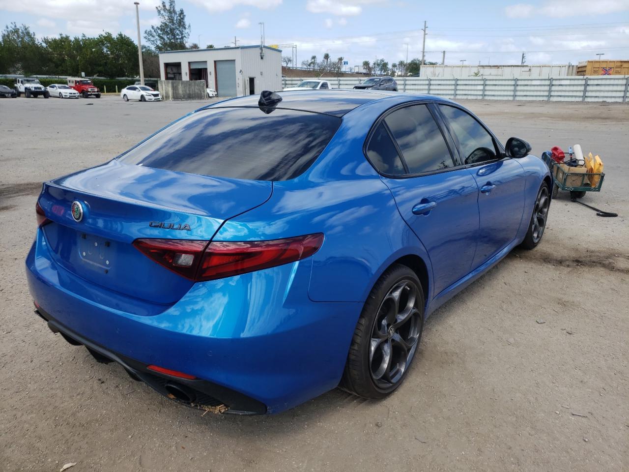 Photo 4 from auction – 2019 ALFA ROMEO GIULIA with VIN ZARFAMAN2K7612581