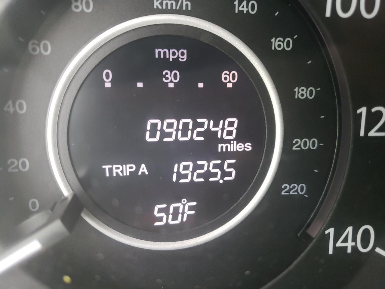 Photo 8 from auction – 2013 HONDA CR-V LX with VIN 5J6RM3H30DL000171