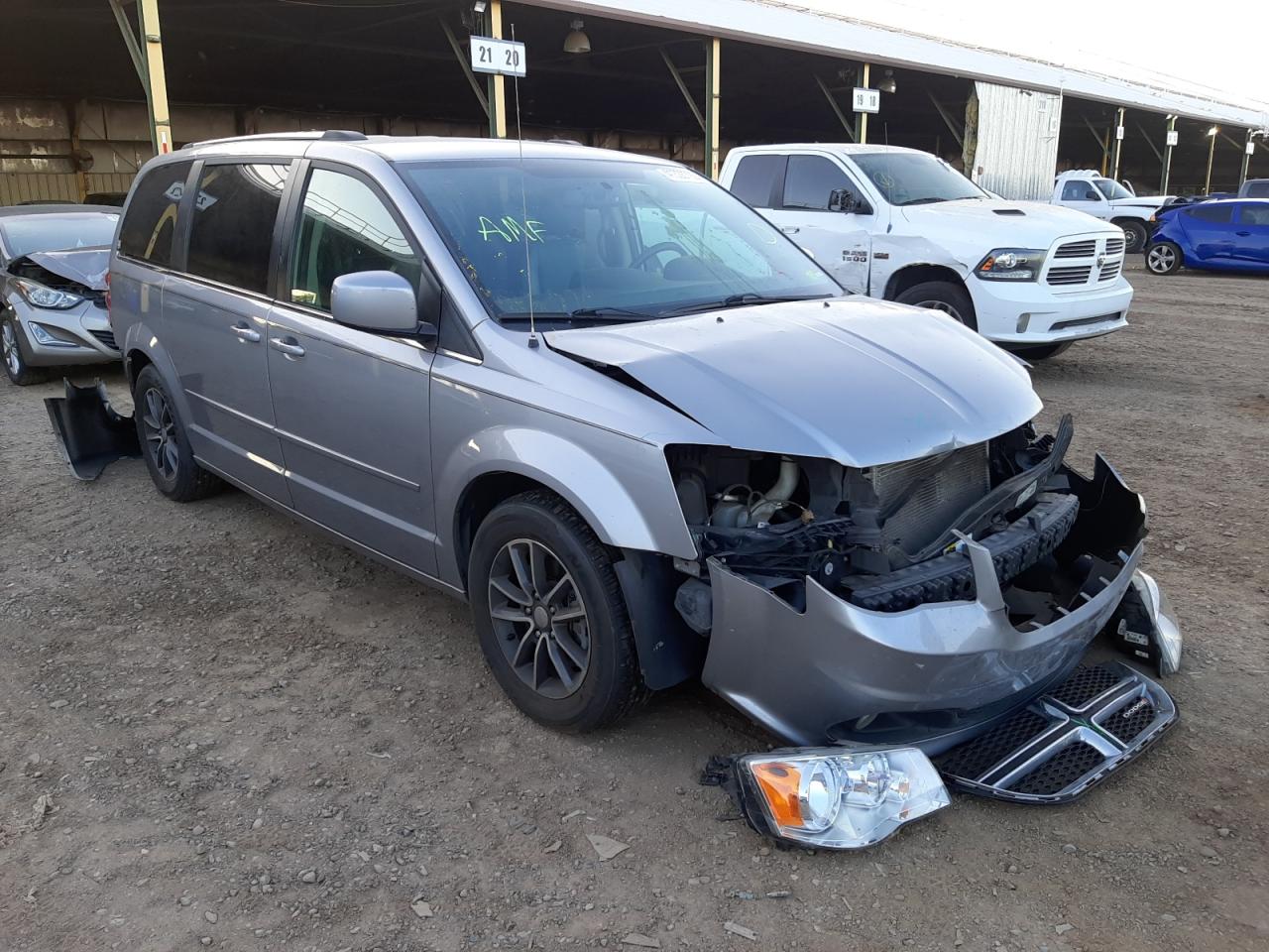 DODGE GRAND CARA 2017 with VIN 2C4RDGCG2HR558429 - Photo from auction