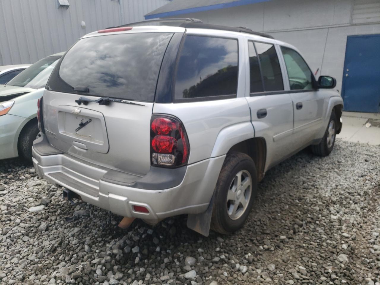 Photo 4 from auction – 2006 CHEVROLET TRAILBLAZE with VIN 1GNDT13S462171561