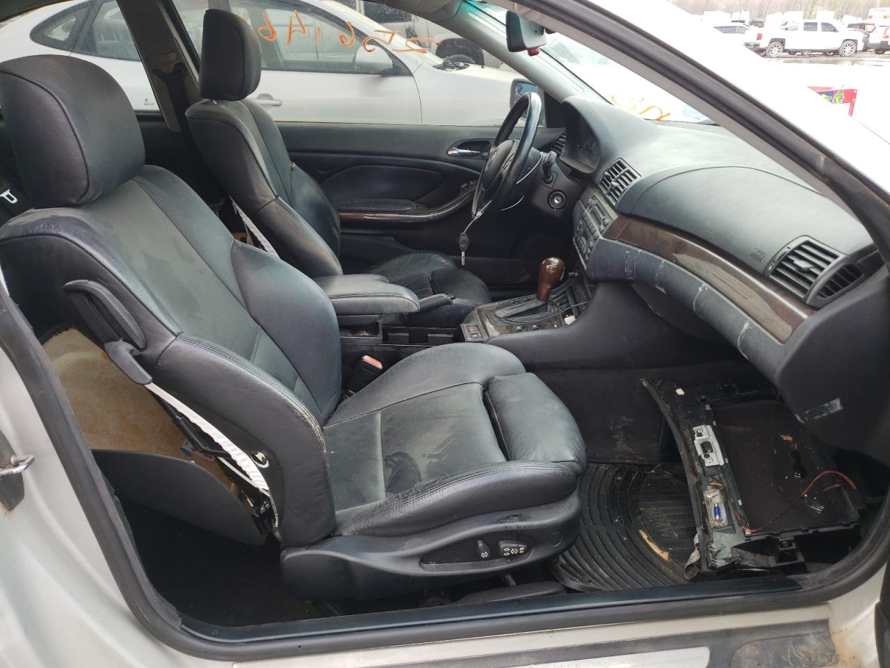 Photo 5 from auction – 2003 BMW 325 CI with VIN WBABN33413PG62417