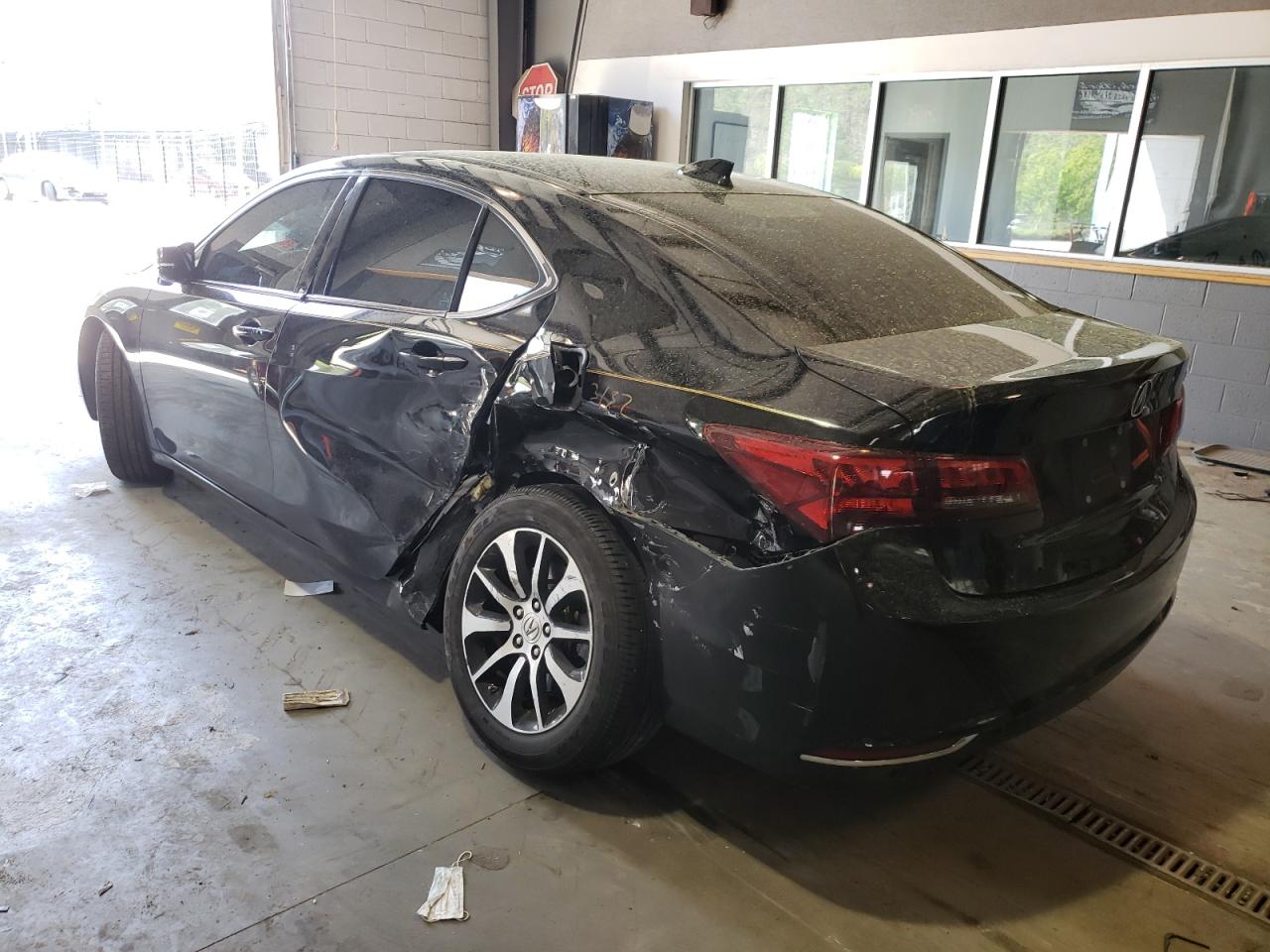 Photo 3 from auction – 2015 ACURA TLX TECH with VIN 19UUB1F50FA000380