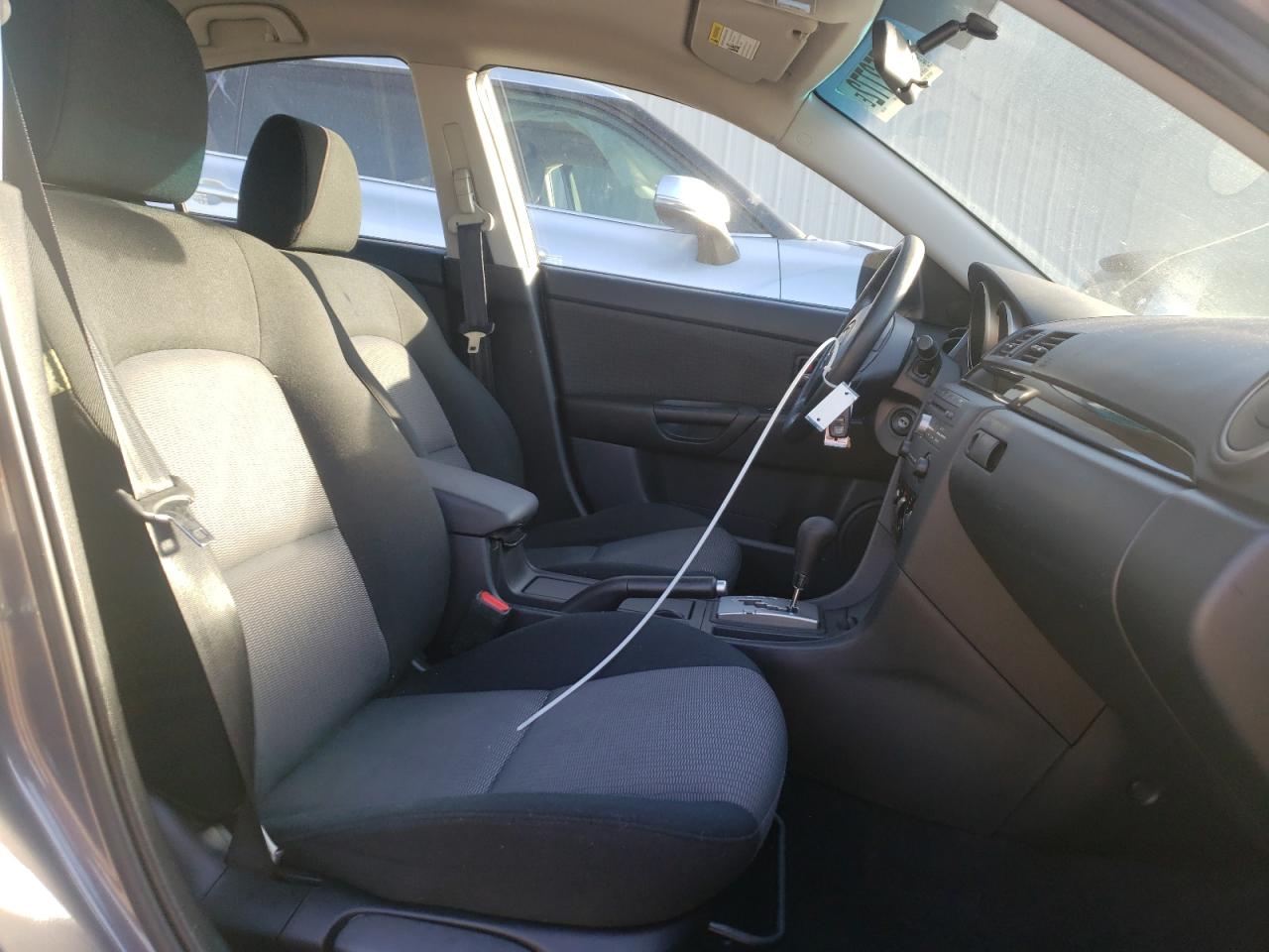 Photo 5 from auction – 2007 MAZDA 3 I with VIN JM1BK32F071729576