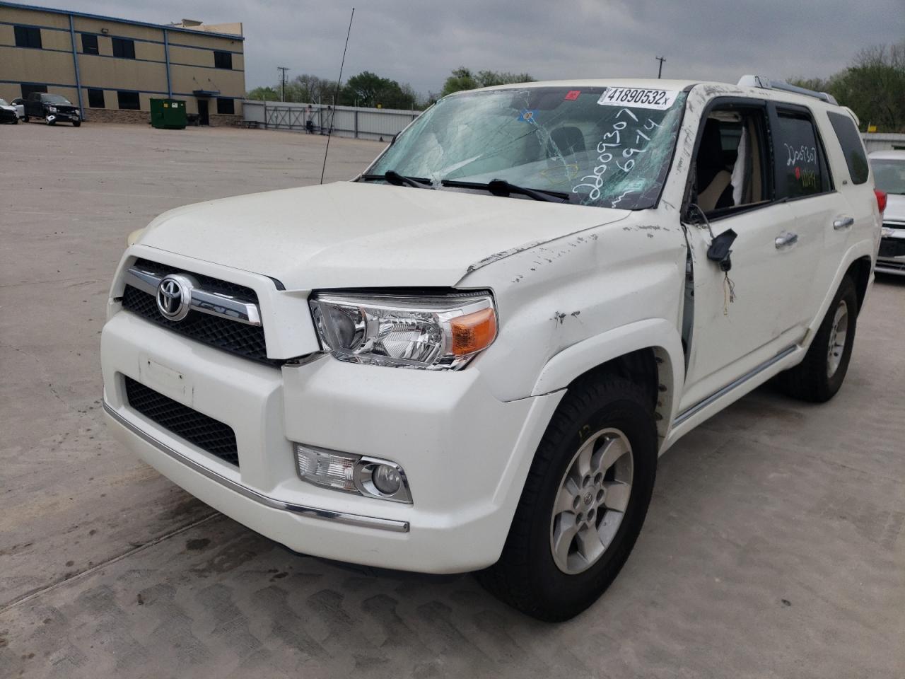 Photo 9 from auction – 2010 TOYOTA 4RUNNER SR with VIN JTEZU5JR2A5001740