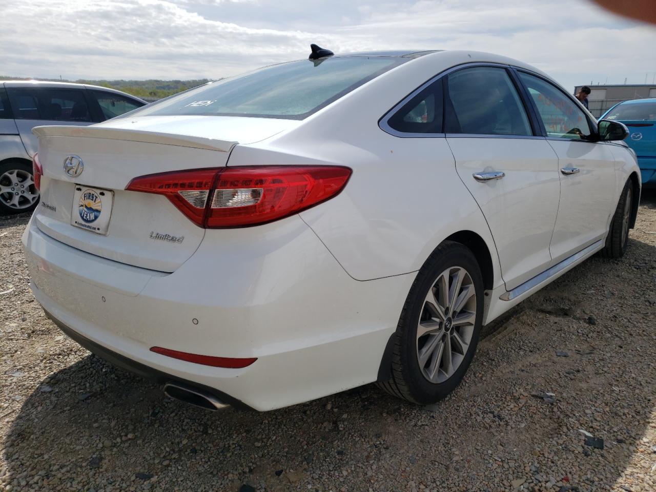 Photo 4 from auction – 2016 HYUNDAI SONATA SPO with VIN 5NPE34AF7GH302177
