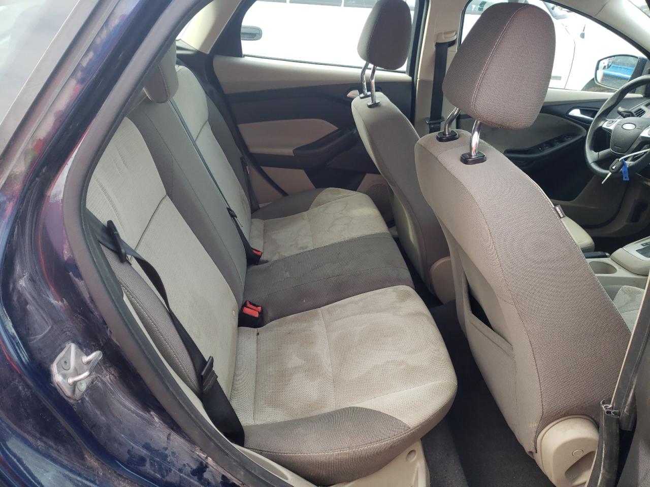 Photo 6 from auction – 2012 FORD FOCUS SE with VIN 1FAHP3K27CL111183