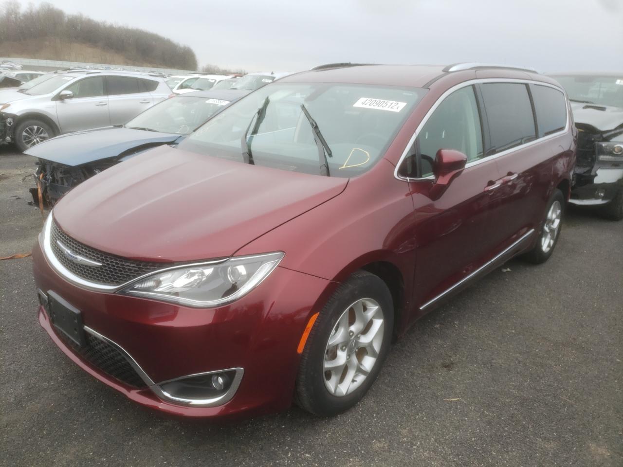 Photo 2 from auction – 2018 CHRYSLER PACIFICA T with VIN 2C4RC1EG7JR352607