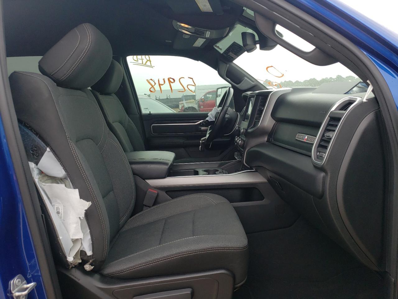 Photo 5 from auction – 2019 RAM 1500 BIG H with VIN 1C6RREFG0KN666576