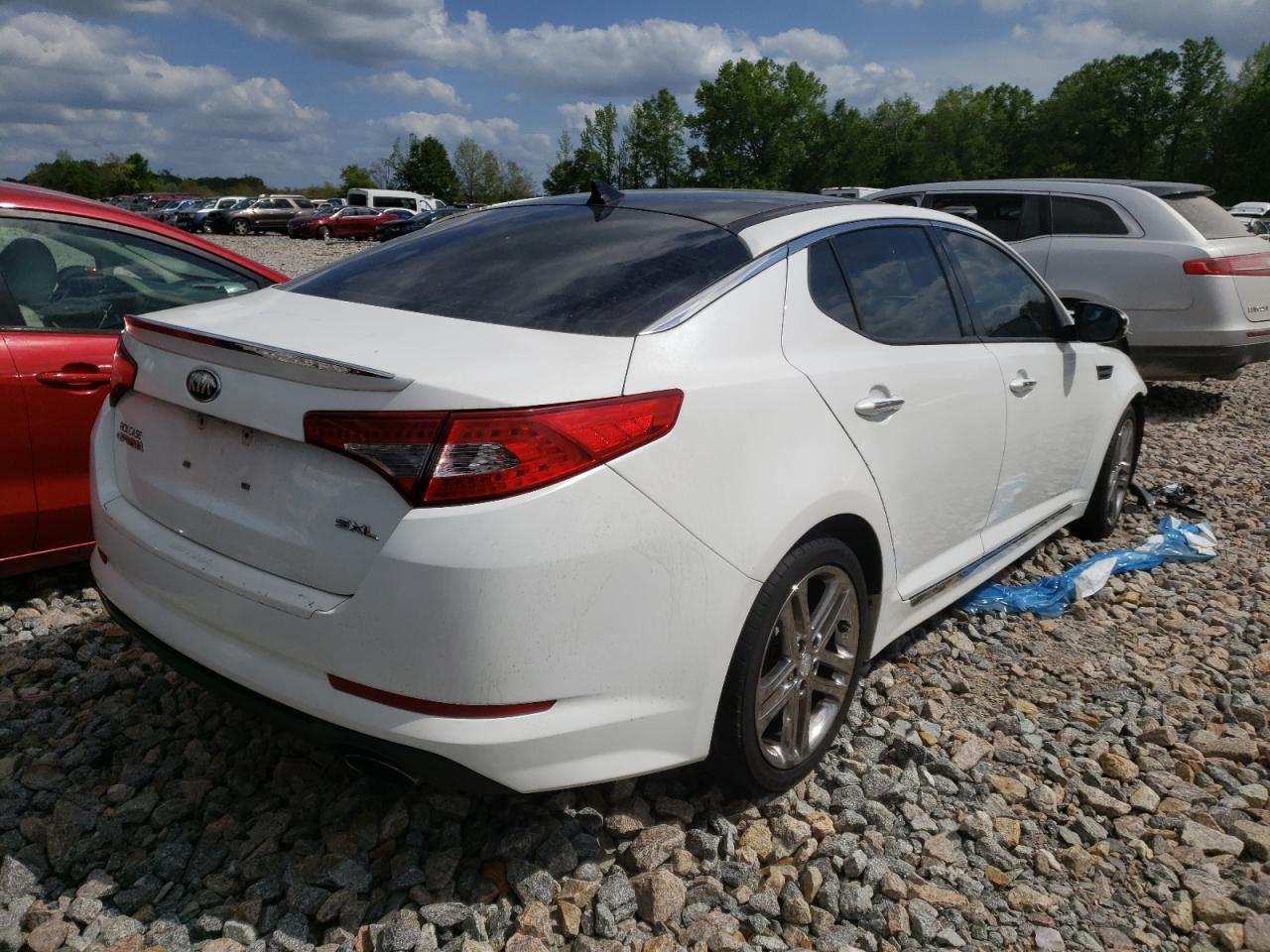 Photo 4 from auction – 2013 KIA OPTIMA SX with VIN 5XXGR4A6XDG212469