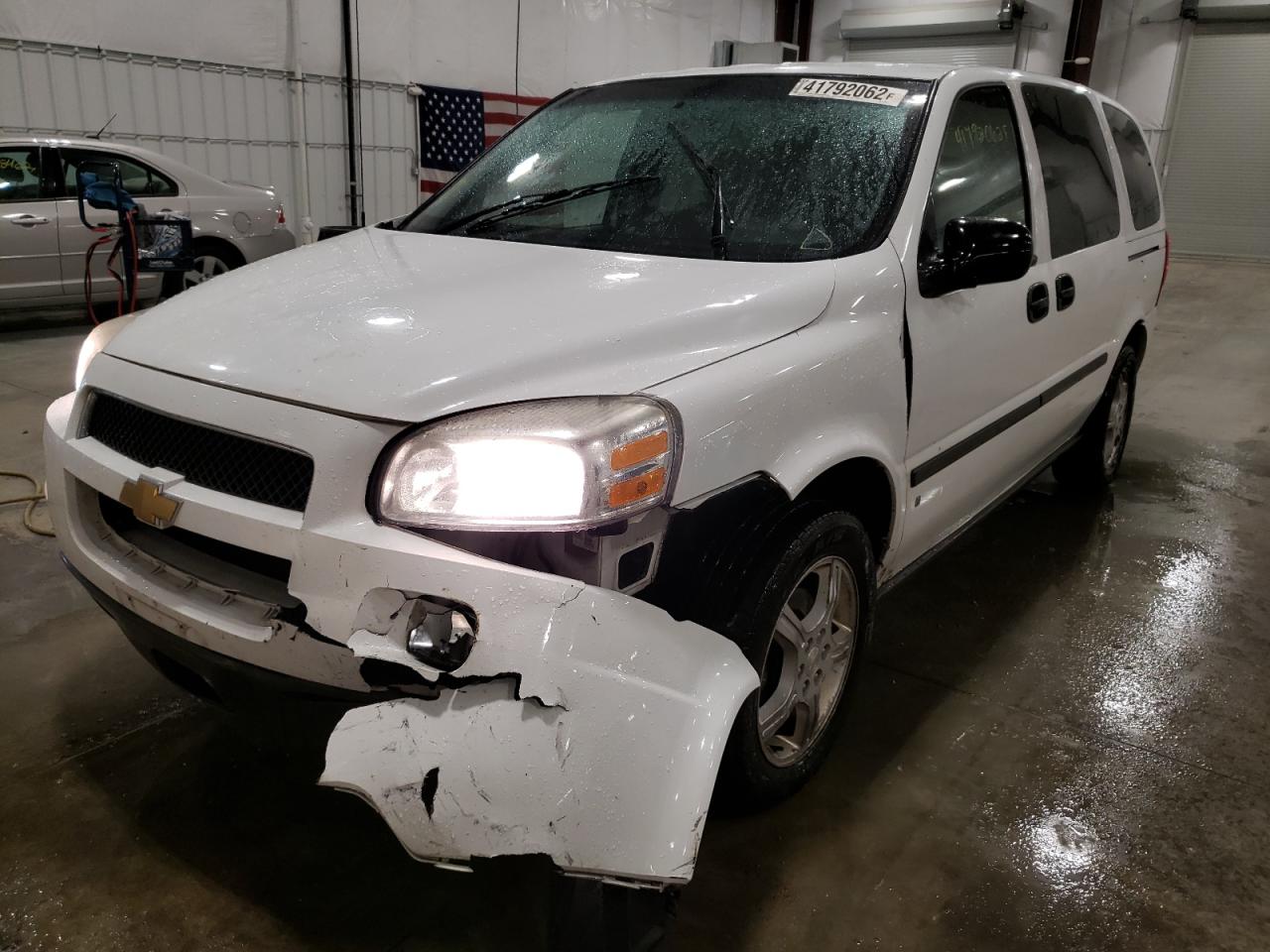 Photo 2 from auction – 2007 CHEVROLET UPLANDER L with VIN 1GNDV23167D218439