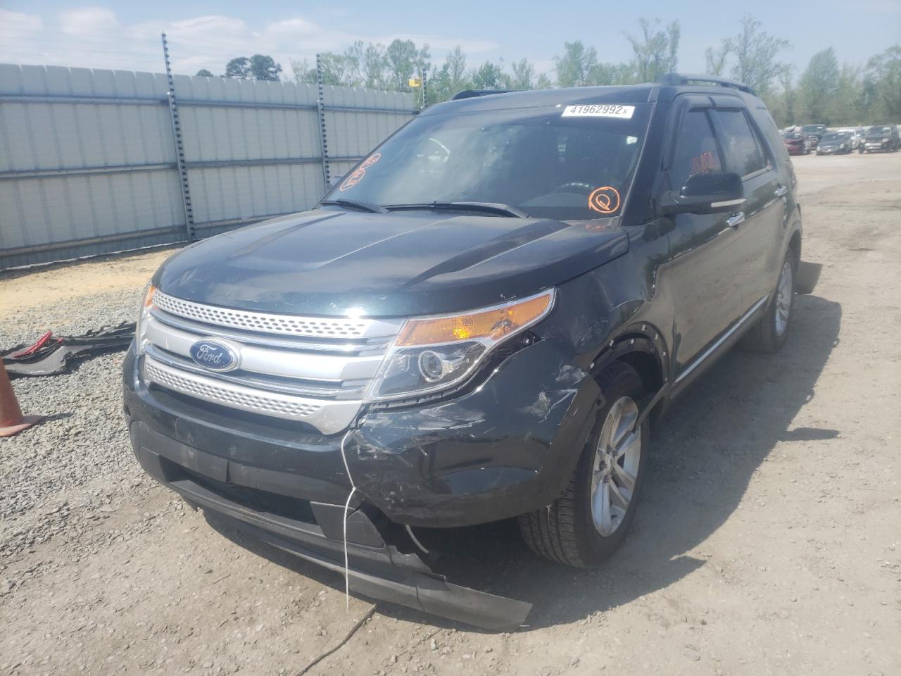 Photo 2 from auction – 2014 FORD EXPLORER X with VIN 1FM5K8D80EGA68744