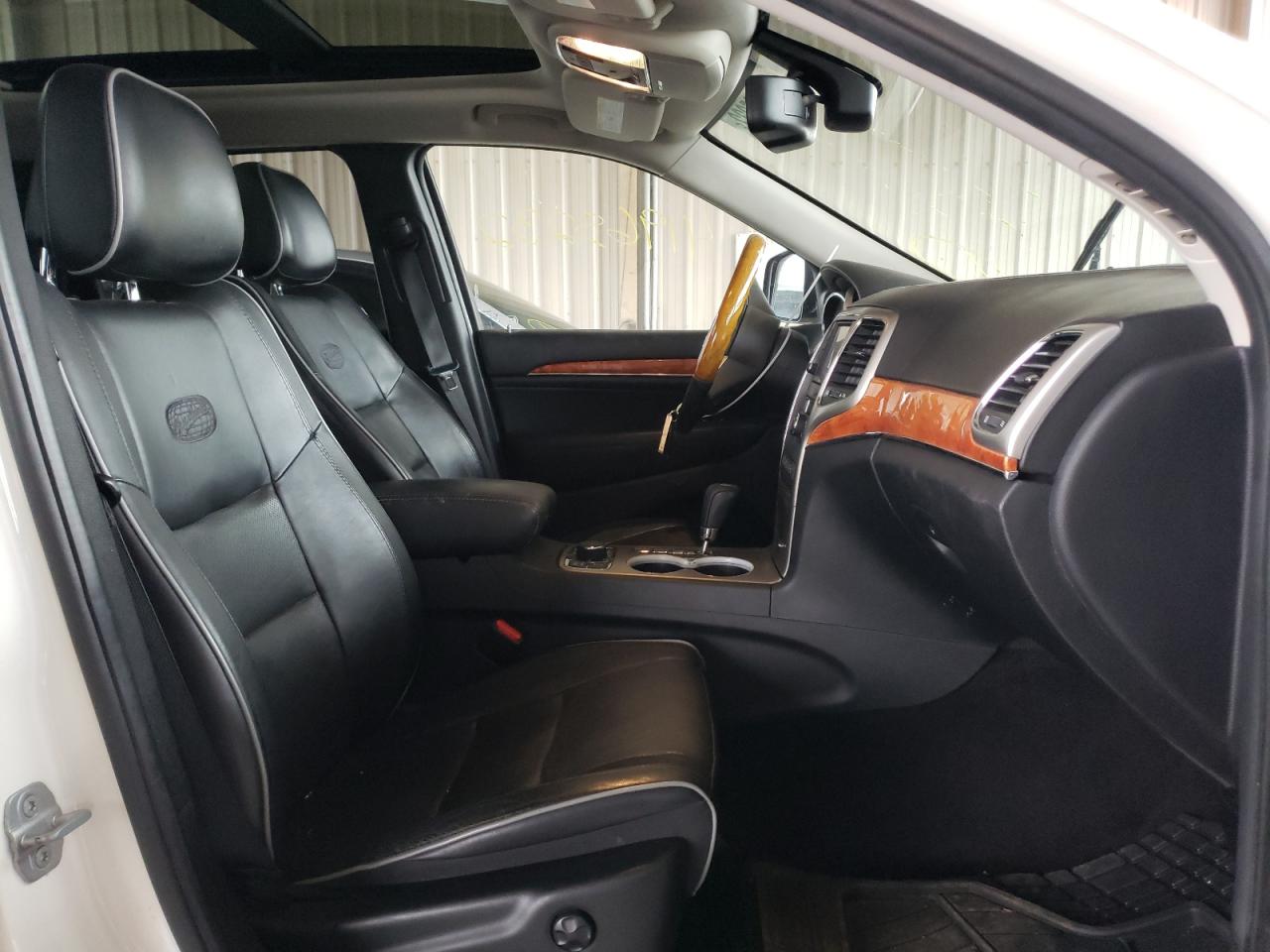 Photo 5 from auction – 2012 JEEP GRAND CHER with VIN 1C4RJFCT5CC241780